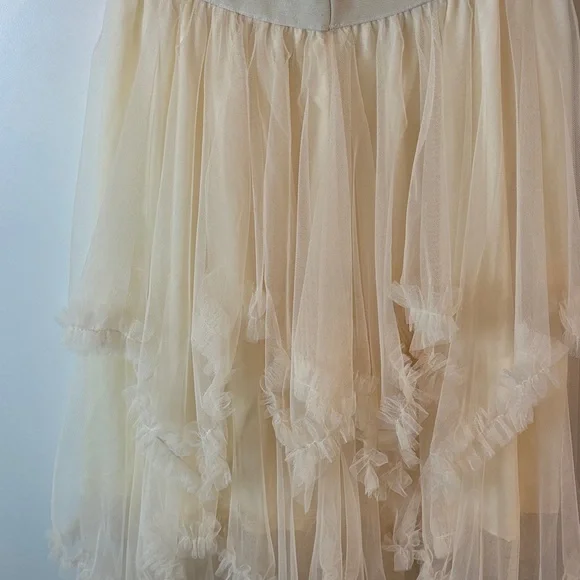 Elegant Cream Layered Tulle Skirt | High Waist | Fairycore Flowing - Picture 3 of 4